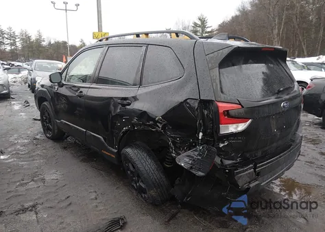 2022 Subaru Forester Wilderness z USA, uszkodzony, nr VIN JF2SKAMC6NH403066